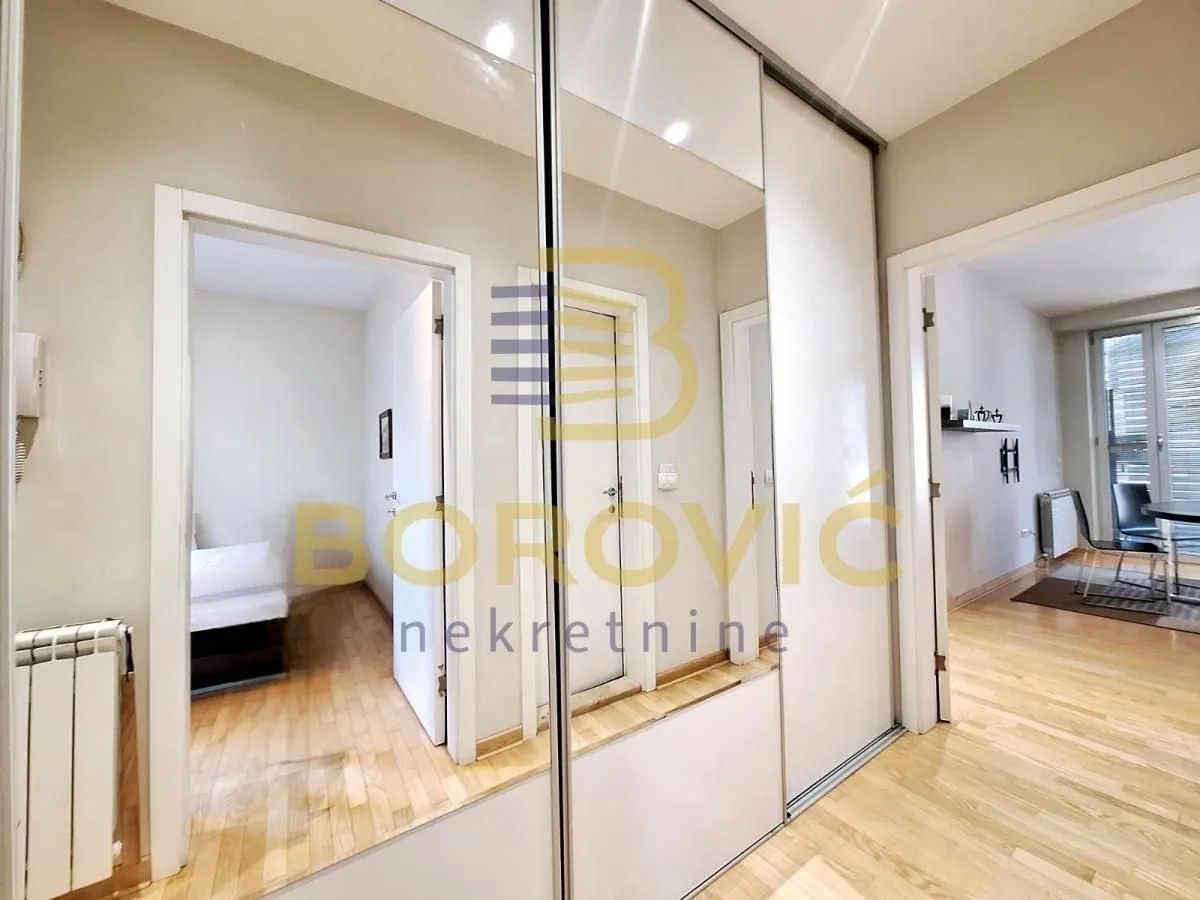 Rent, two bedroom apartment, 51m², Vračar Hram, Vračar Sve Podlokacije