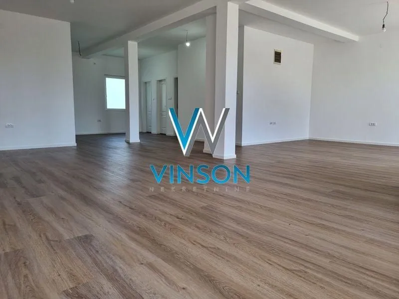 Izdavanje, poslovni prostor, 110m², Veternička rampa, Novi Sad Sve Podlokacije