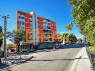 Izdavanje, trosoban stan, 100m², Centar, Podgorica - image 1