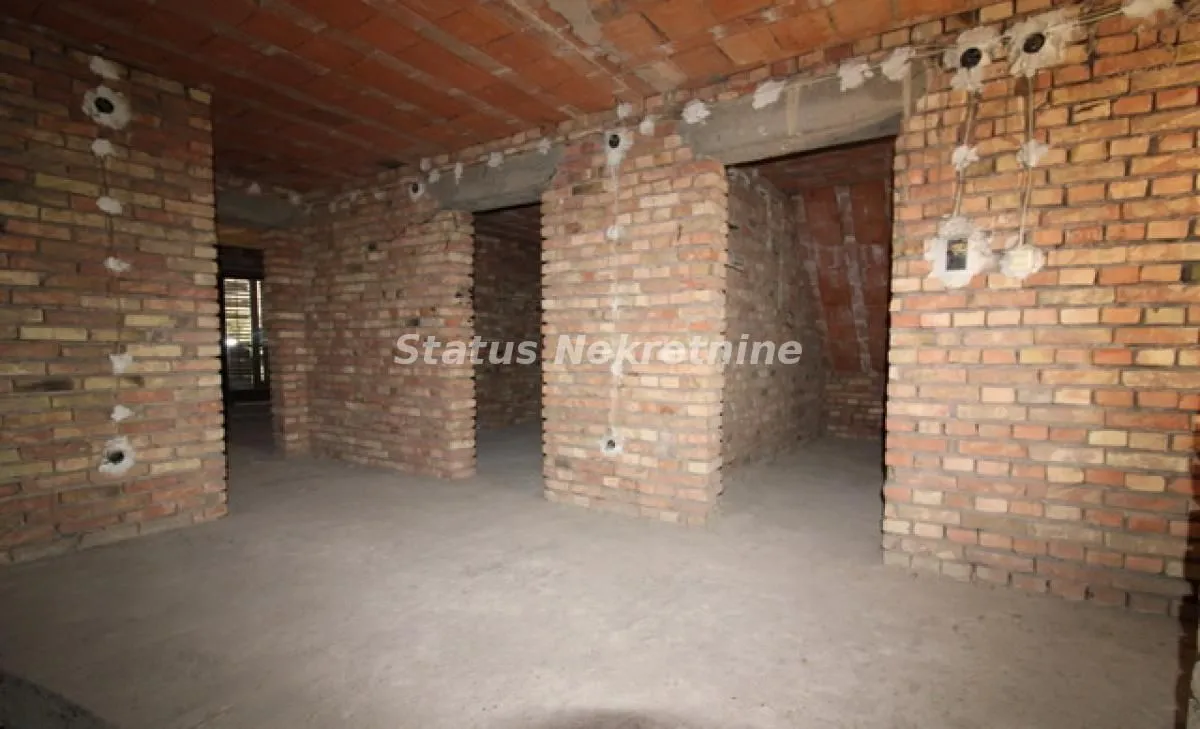 Prodaja, kuća, 416m², Sremska Mitrovica, Srbija