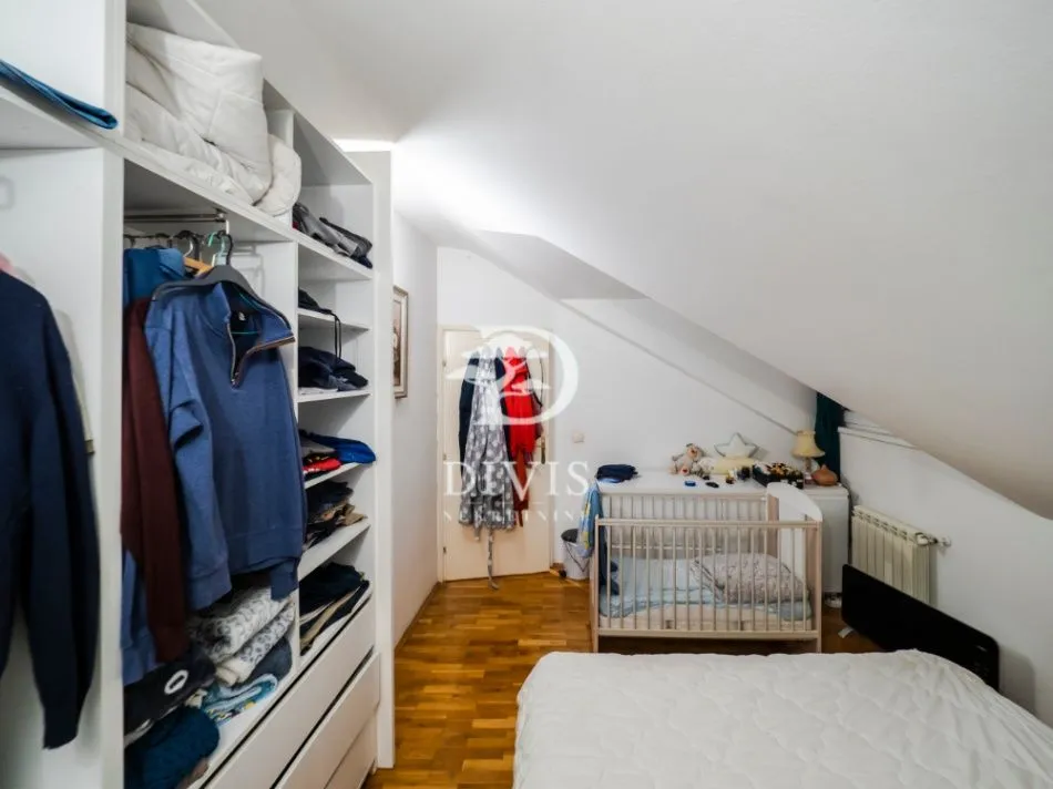 Sale, four bedroom apartment, 89m², Neimar, Vračar Sve Podlokacije