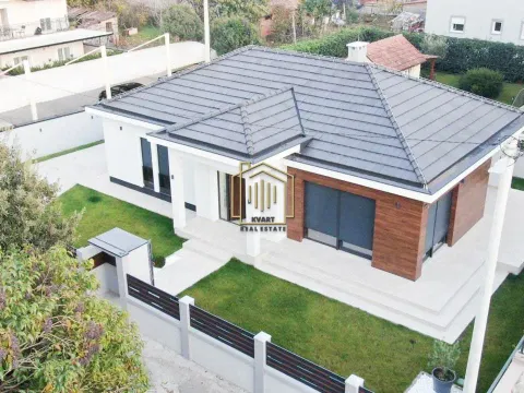 Rent, office space, 160m², Dalmatinska ulica, Podgorica - image 2