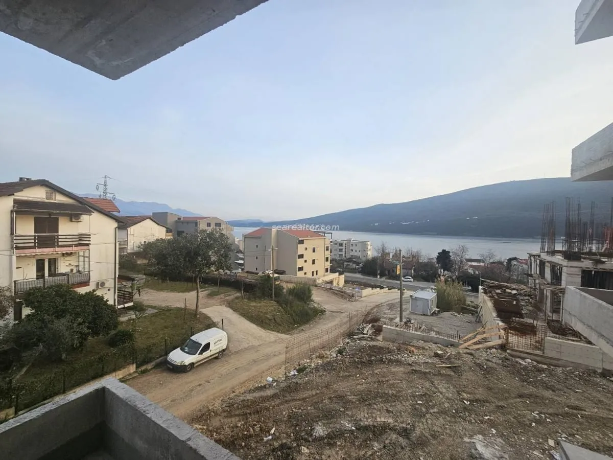 Prodaja, dvosoban stan, 54m², Đenovići, Herceg Novi