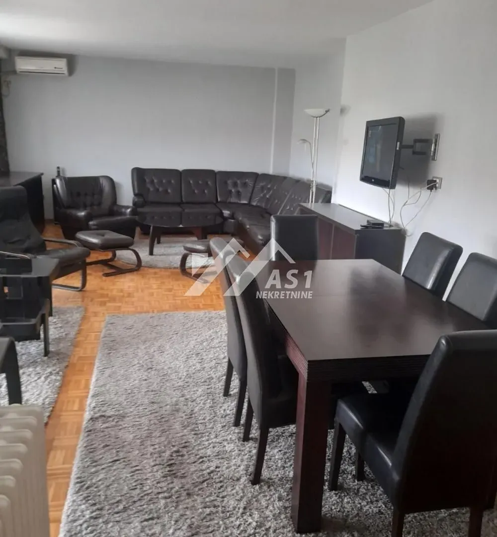 Izdavanje, četvorosoban stan, 86m², Novi Sad Sve Podlokacije, Novi Sad