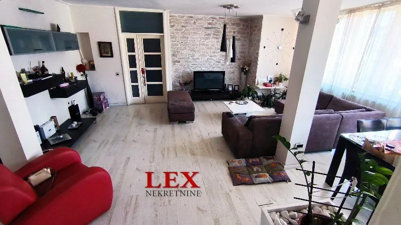 Prodaja, četvorosoban stan, 108m², Palilulska Pijaca, Palilula Sve Podlokacije