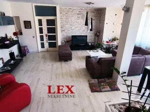 Sale, four bedroom apartment, 108m², Palilulska Pijaca, Palilula Sve Podlokacije