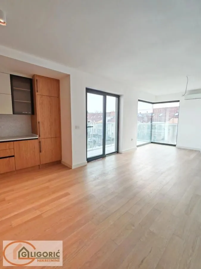 Rent, office space, 103m², Lion, Zvezdara Sve Podlokacije