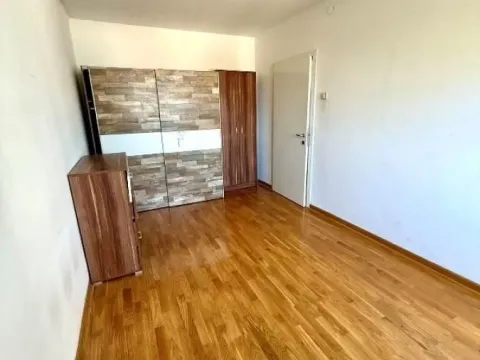 Izdavanje, trosoban stan, 66m², Voždovac Sve Podlokacije, Beograd - image 8