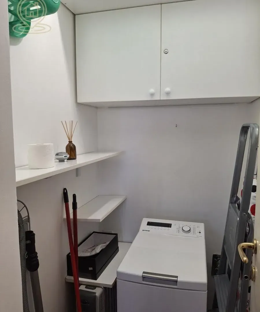 Rent, three bedroom apartment, 69m², Savski Venac, Beograd