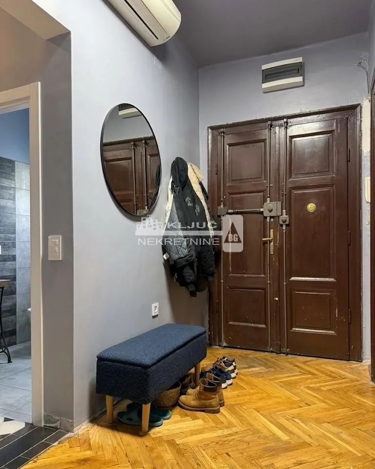 Prodaja, četvorosoban stan, 153m², Stari Grad, Beograd