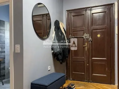 Prodaja, četvorosoban stan, 153m², Stari Grad, Beograd - image 19