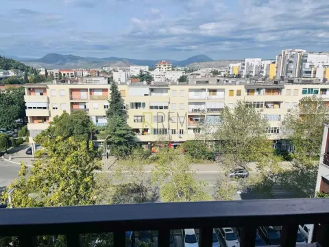 Sale, two bedroom apartment, 74m², Lepa Kata, Podgorica - image 11