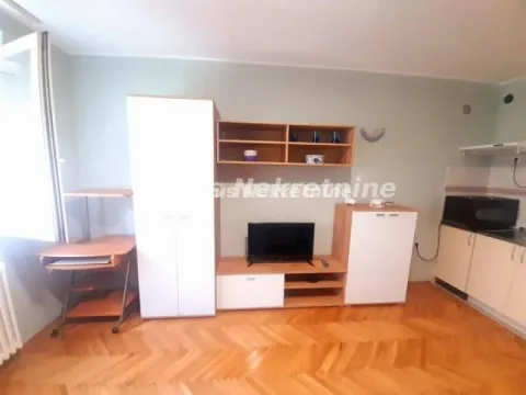 Izdavanje, garsonjera, 25m², Bulevar Oslobodjenja, Novi Sad Sve Podlokacije - image 6
