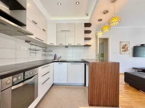 Sale, two bedroom apartment, 69m², City Kvart, Podgorica - image 10