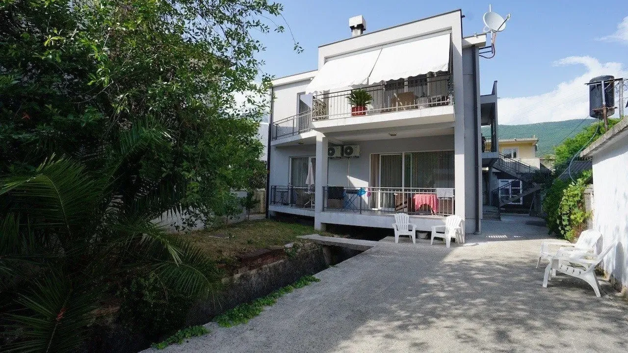 Sale, house, 270m², Zelenika, Herceg Novi