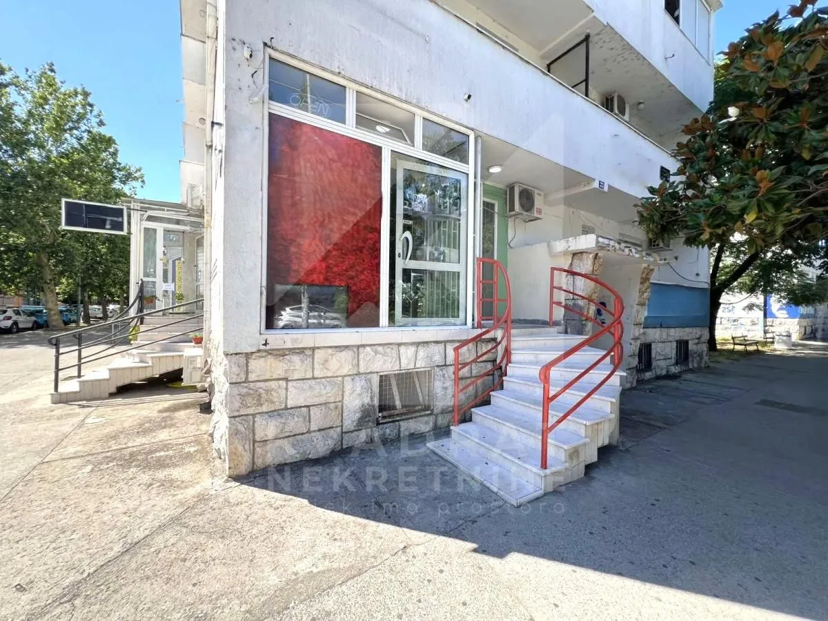 Rent, office space, 52m², Preko Morače, Podgorica