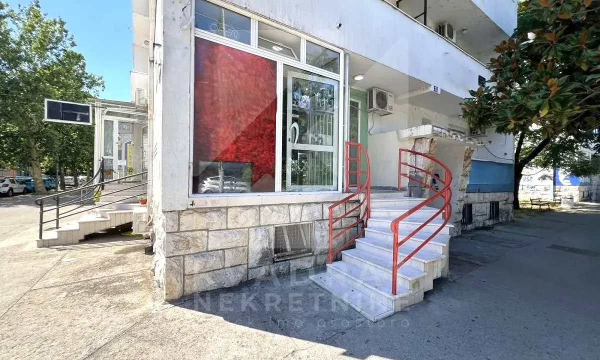 Rent, office space, 52m², Preko Morače, Podgorica