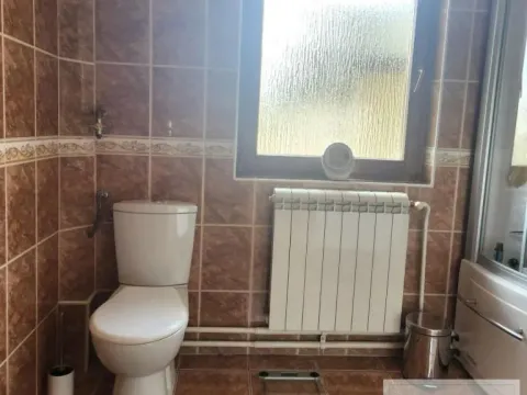 Izdavanje, trosoban stan, 130m², Telep, Novi Sad Sve Podlokacije - image 16