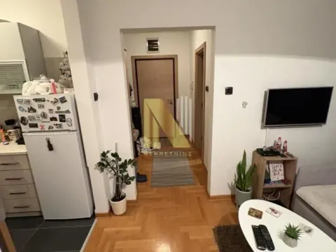 Prodaja, dvosoban stan, 36m², Adamovićevo Naselje, Novi Sad Sve Podlokacije - image 5