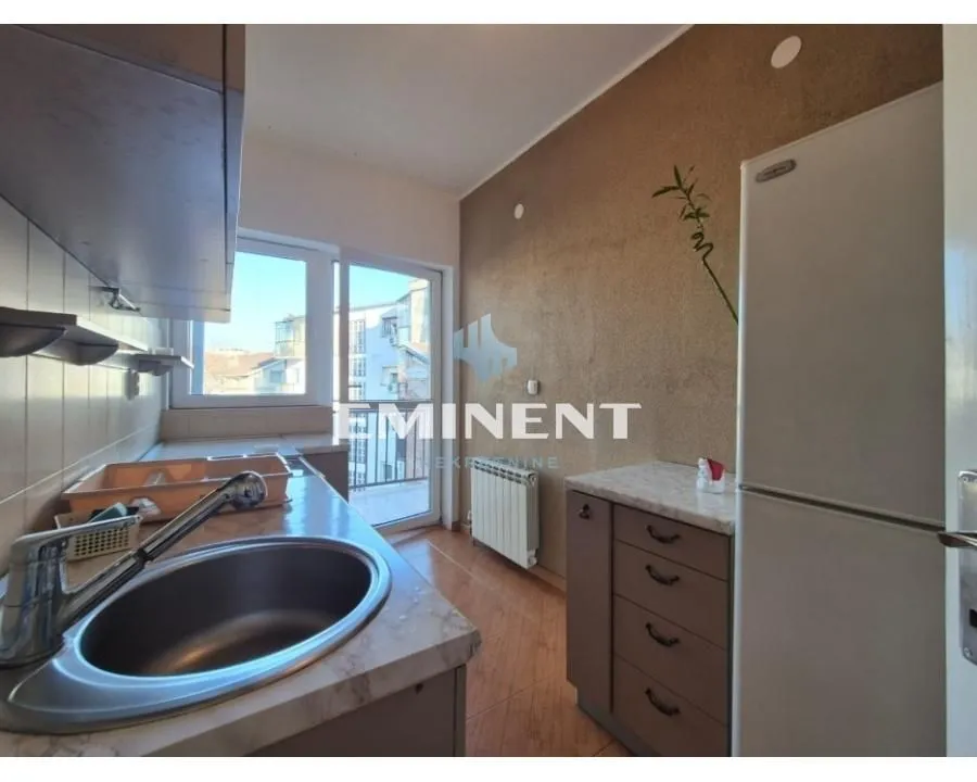Izdavanje, trosoban stan, 110m², Kalenić Pijaca, Vračar Sve Podlokacije