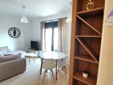 Rent, one bedroom apartment, 35m², Podkošljun, Budva - image 2