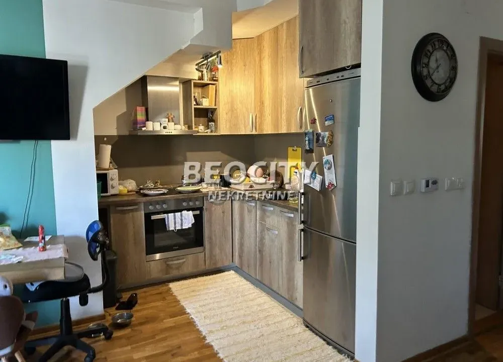 Prodaja, trosoban stan, 75m², Vojvode Vlahovica, Beograd