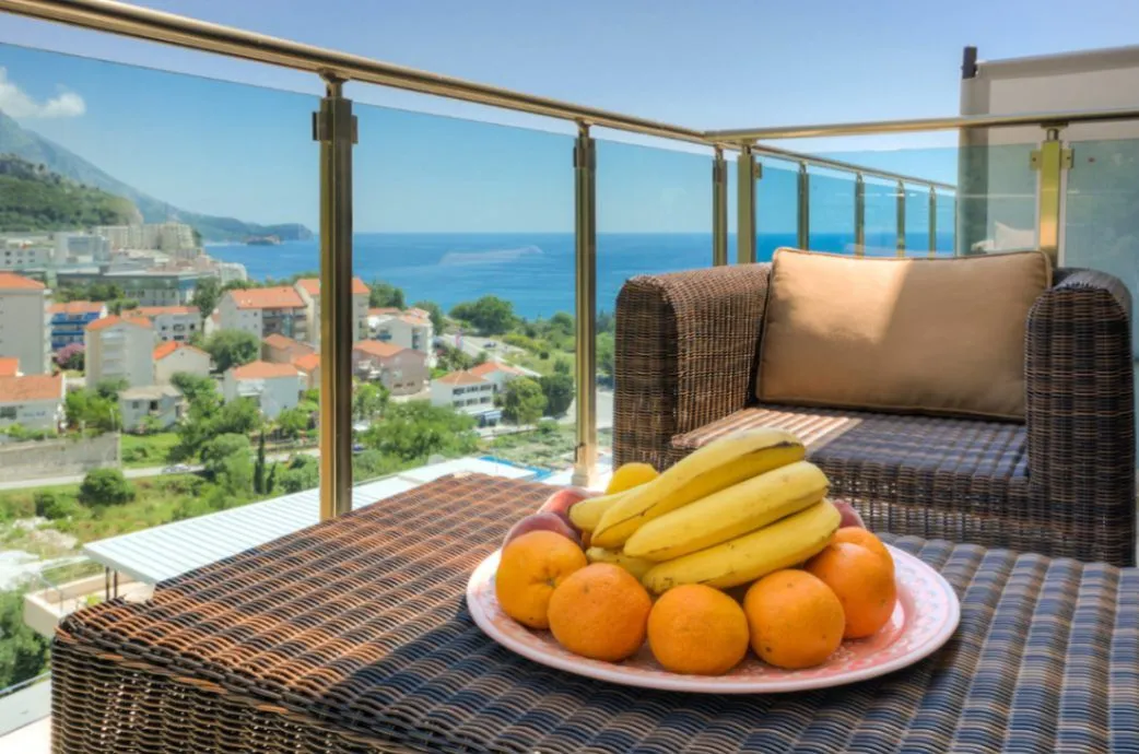 Sale, two bedroom apartment, 87m², Bečići, Budva