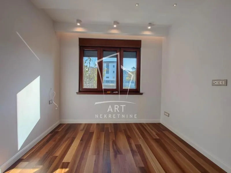 Sale, four bedroom apartment, 128m², Dedinje Sve Podlokacije, Beograd