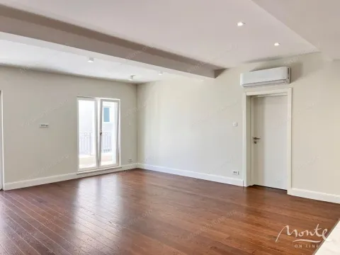 Prodaja, trosoban stan, 158m², Đenovići, Herceg Novi - image 3