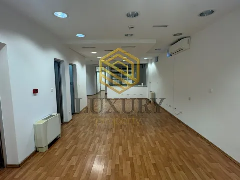 Izdavanje, poslovni prostor, 160m², Obala Morače, Podgorica - image 3