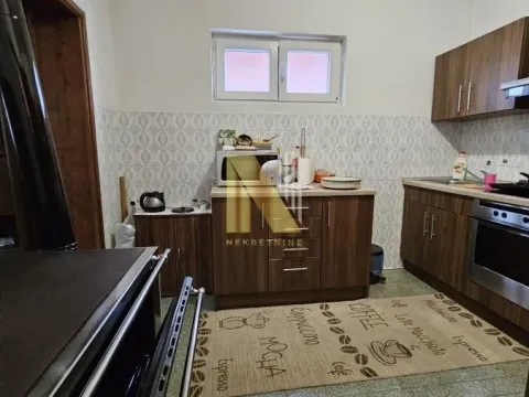 Prodaja, kuća, 200m², Futog, Novi Sad Sve Podlokacije - image 3