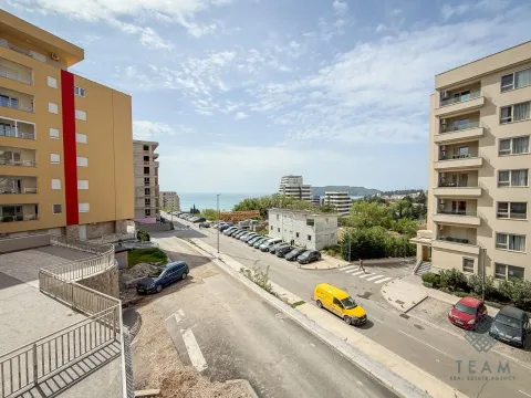 Sale, two bedroom apartment, 59m², Bečići, Budva - image 11