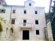 Sale, house, 450m², Dobrota, Kotor - image 4