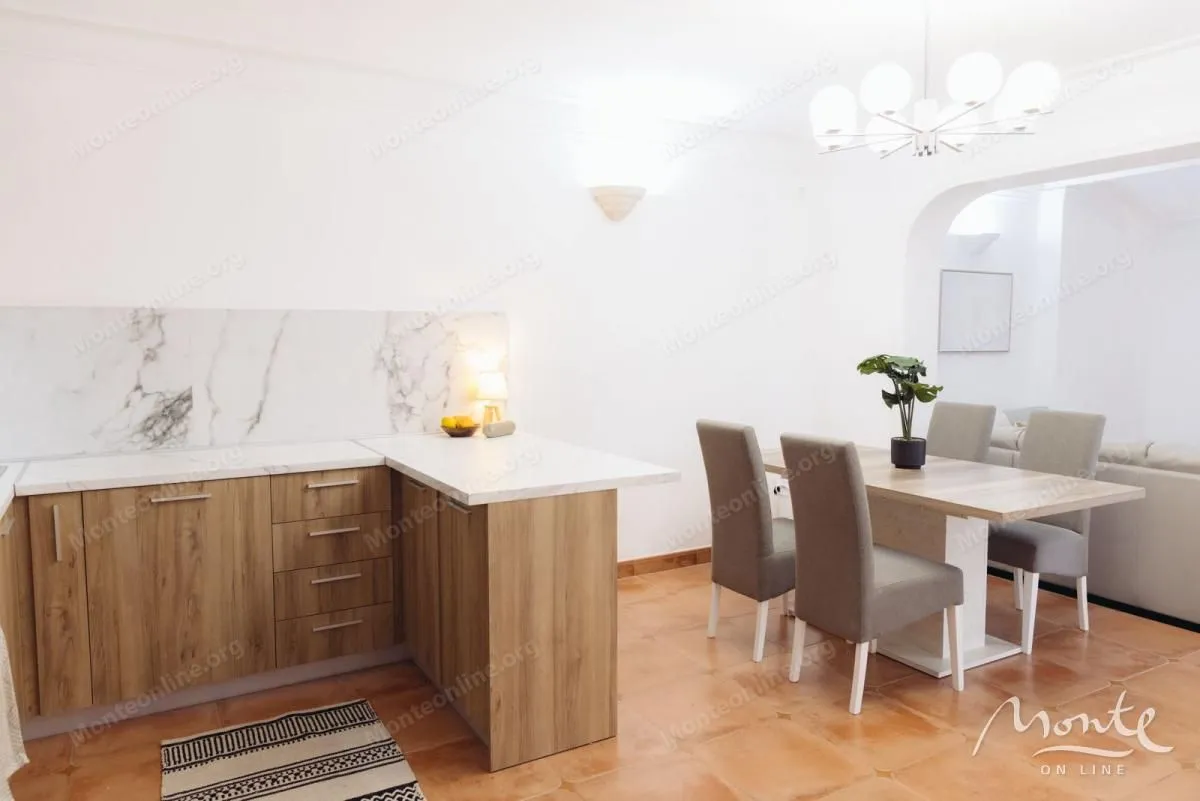 Sale, two bedroom apartment, 74m², Sveti Stefan, Budva