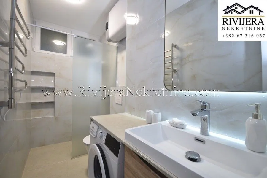 Prodaja, jednosoban stan, 56m², Centar, Herceg Novi