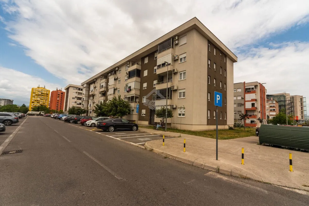 Prodaja, jednosoban stan, 52m², Tuški Put, Podgorica