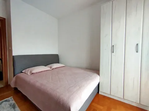 Rent, one bedroom apartment, 36m², Stari Aerodrom, Podgorica - image 6
