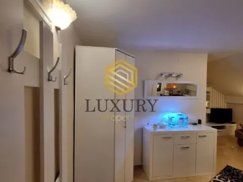 Izdavanje, dvosoban stan, 70m², Donja Gorica, Podgorica - image 4