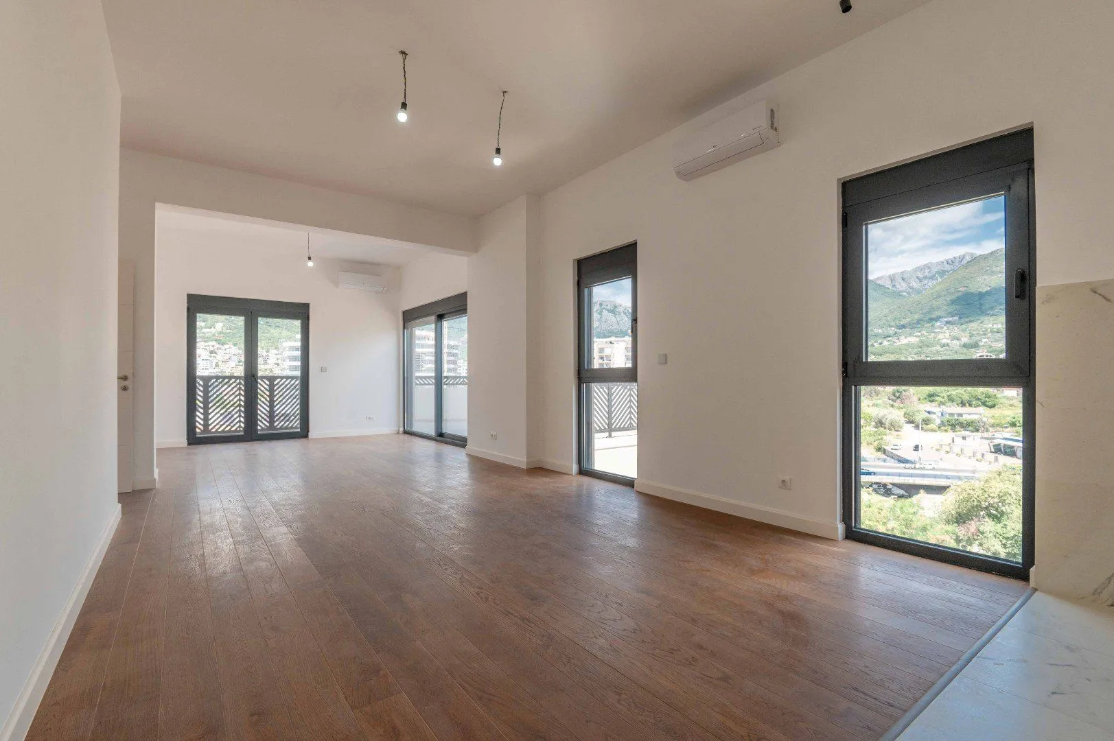 Sale, three bedroom apartment, 120m², Centar, Bar