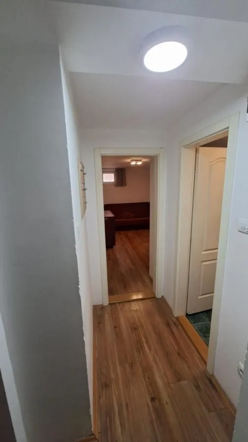 Prodaja, dvosoban stan, 40m², Nova Detelinara, Novi Sad Sve Podlokacije