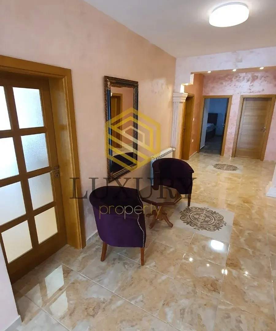 Izdavanje, kuća, 212m², Zeta, Podgorica