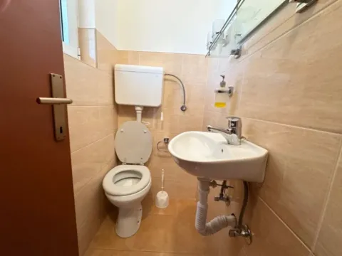 Izdavanje, kuća, 100m², Zabjelo, Podgorica - image 3