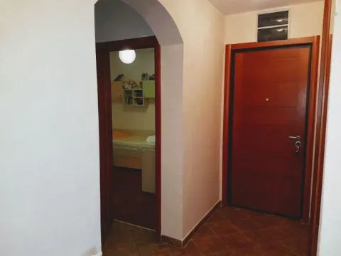 Izdavanje, dvosoban stan, 81m², Pržno, Budva - image 11