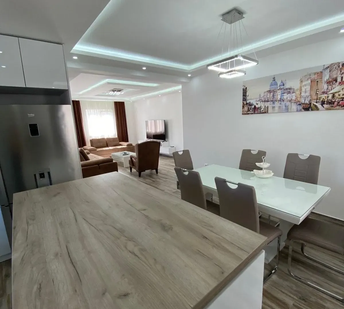 Rent, three bedroom apartment, 115m², Kalimanj, Tivat