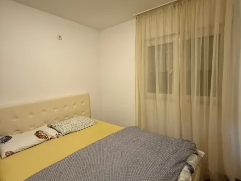 Izdavanje, jednosoban stan, 40m², Stari Aerodrom, Podgorica - image 5