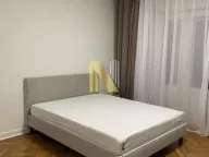 Izdavanje, trosoban stan, 84m², Centar, Novi Sad - image 10