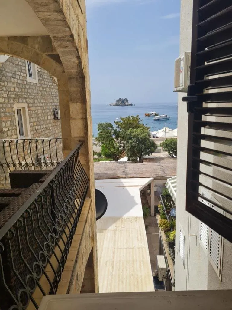 Prodaja, dvosoban stan, 71m², Petrovac, Budva