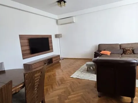 Izdavanje, jednosoban stan, 63m², Zabjelo, Podgorica - image 9