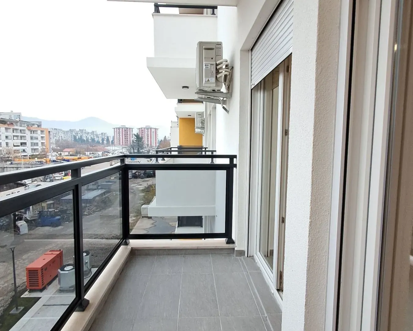 Rent, one bedroom apartment, 45m², Pobrežje, Podgorica