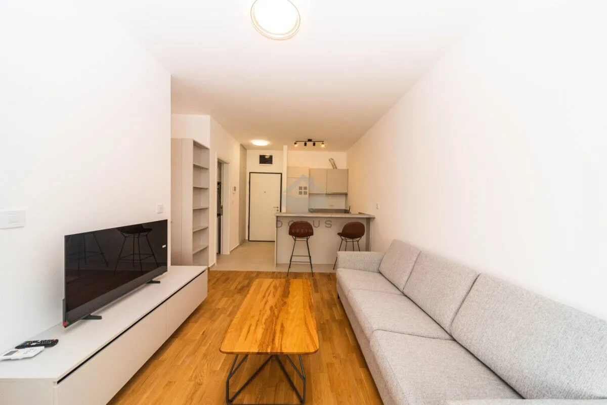 Rent, one bedroom apartment, 37m², Stari Aerodrom, Podgorica